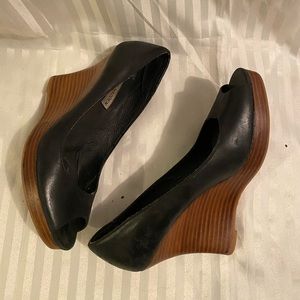 Steve Madden Shoes - ‼️$20, unworn Steve Madden peep toe wedges Steve Madden Shoes - ‼️$20, unworn Steve Madden peep toe wedges